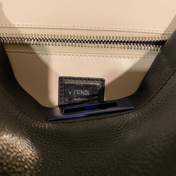 Fendi peekaboo x-tote - Picture 7 of 9
